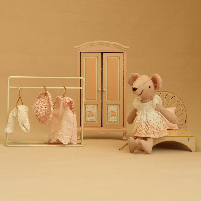 Doll Dress Rack Doll Clothes Hanger Miniature Clothing Display Rack Garment Coat Hanger Doll House Decoration Doll House Furniture Accessories