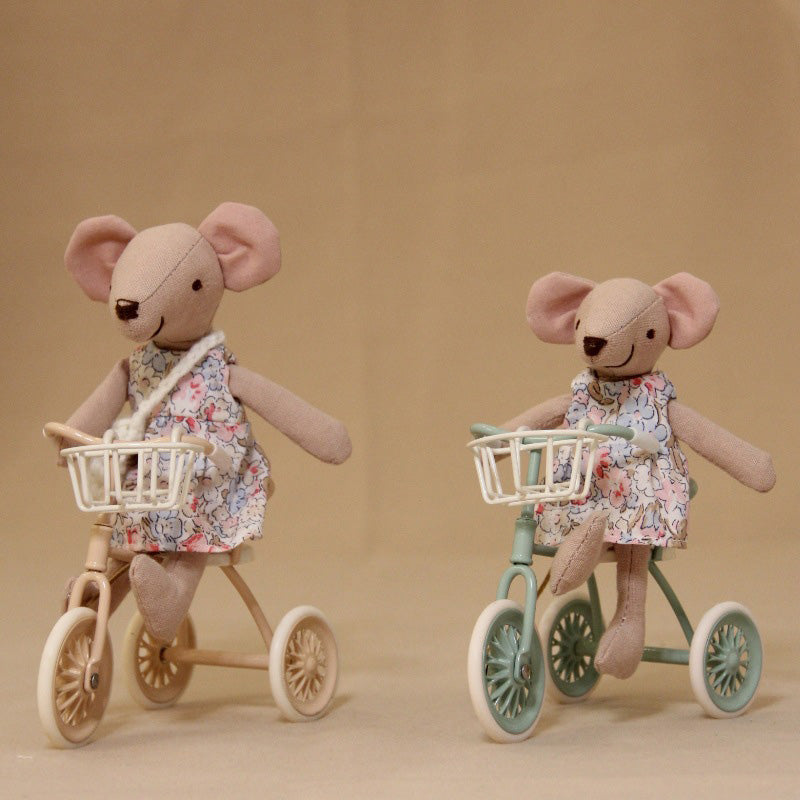 High Quality Dolls House Red Bike Child's Tricycle Miniature 1:12 Nursery Toy Shop Accessory